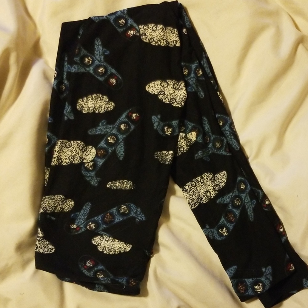 New LuLaRoe adorable cloud & airplane leggings OS